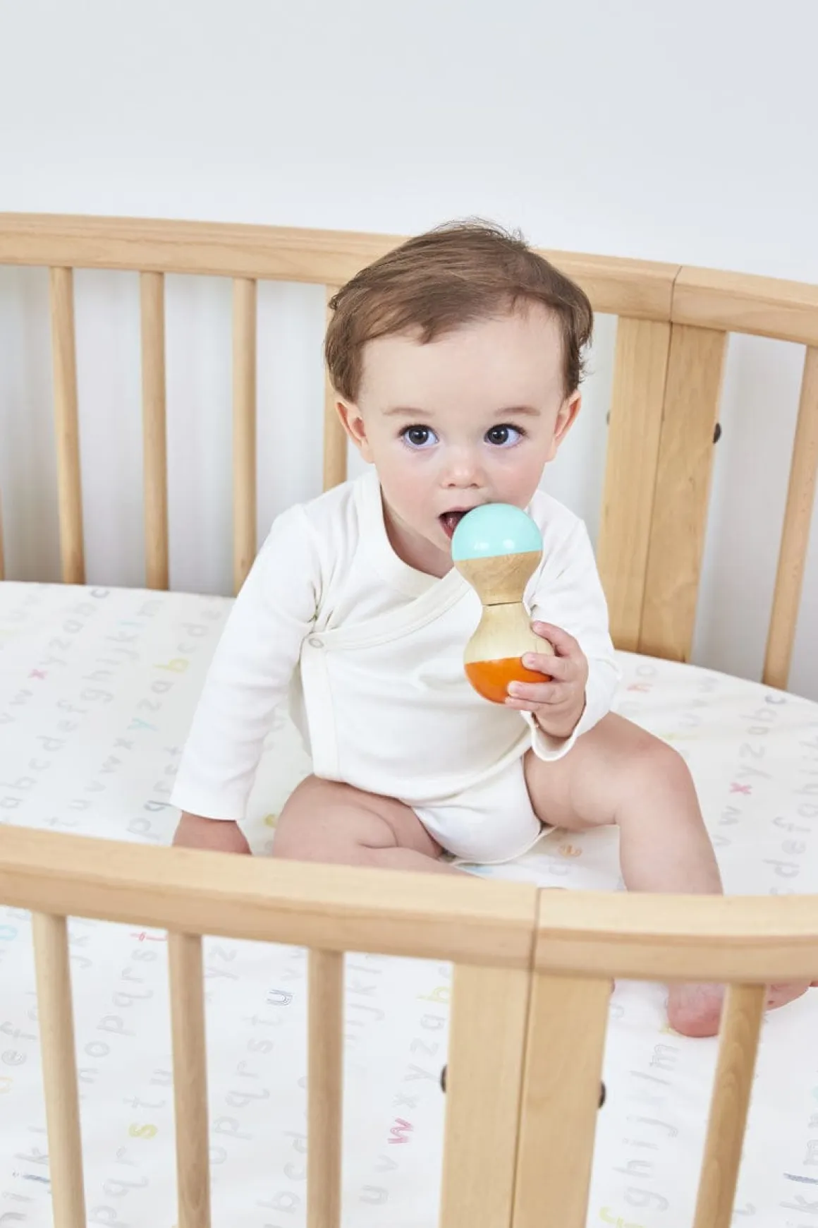 Stokke Sleepi Mini Fitted Sheet by Pehr - Rainbow Alphabet Line
