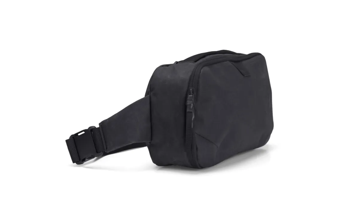 Thule Aion Changing Backpack - Black