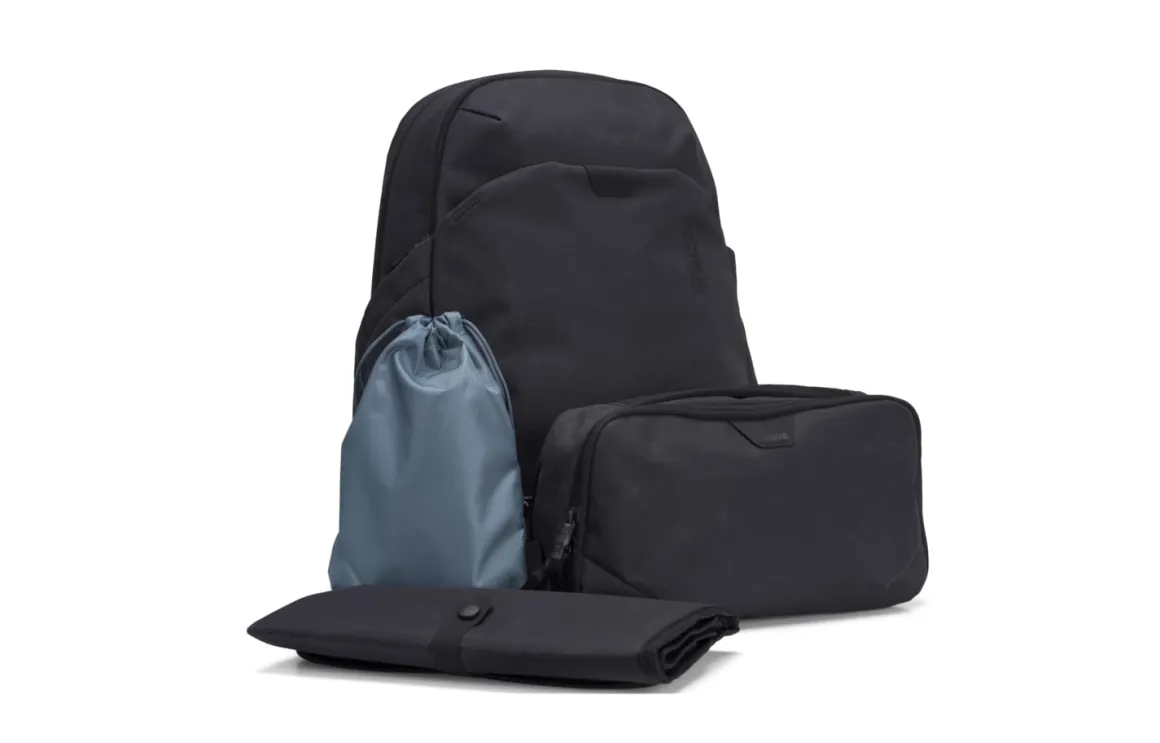 Thule Aion Changing Backpack - Black