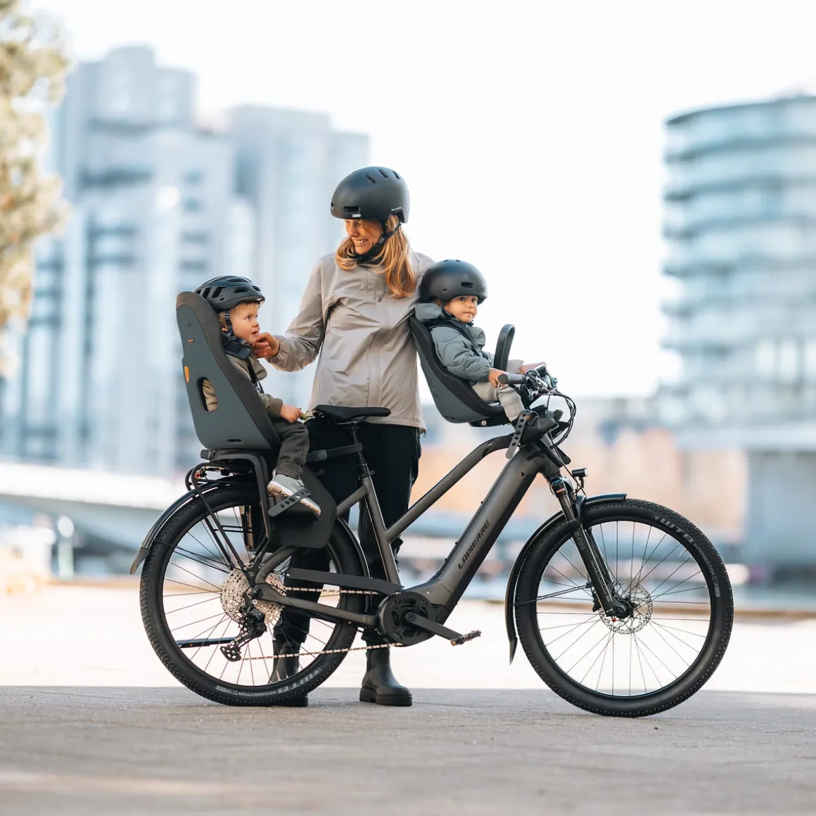 Thule Yepp Nexxt 2 Maxi Rack Mount Child Bike Seat - Midnight Black Black