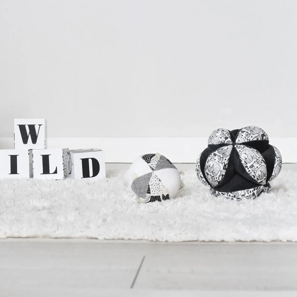 Wee Gallery Clutch Ball - Nordic