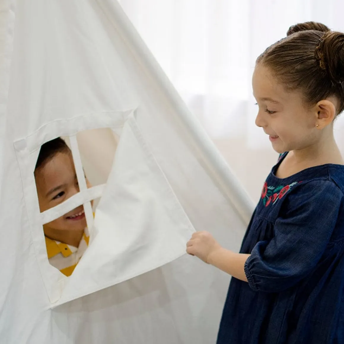 Wonder & Wise Painting Play Tent