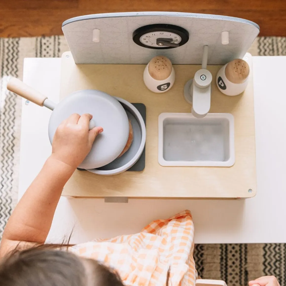 Wonder & Wise Table it Kitchen