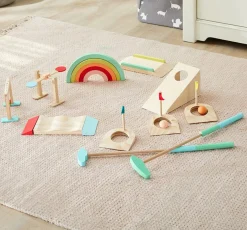 Wonder & Wise Wooden Mini Golf Game